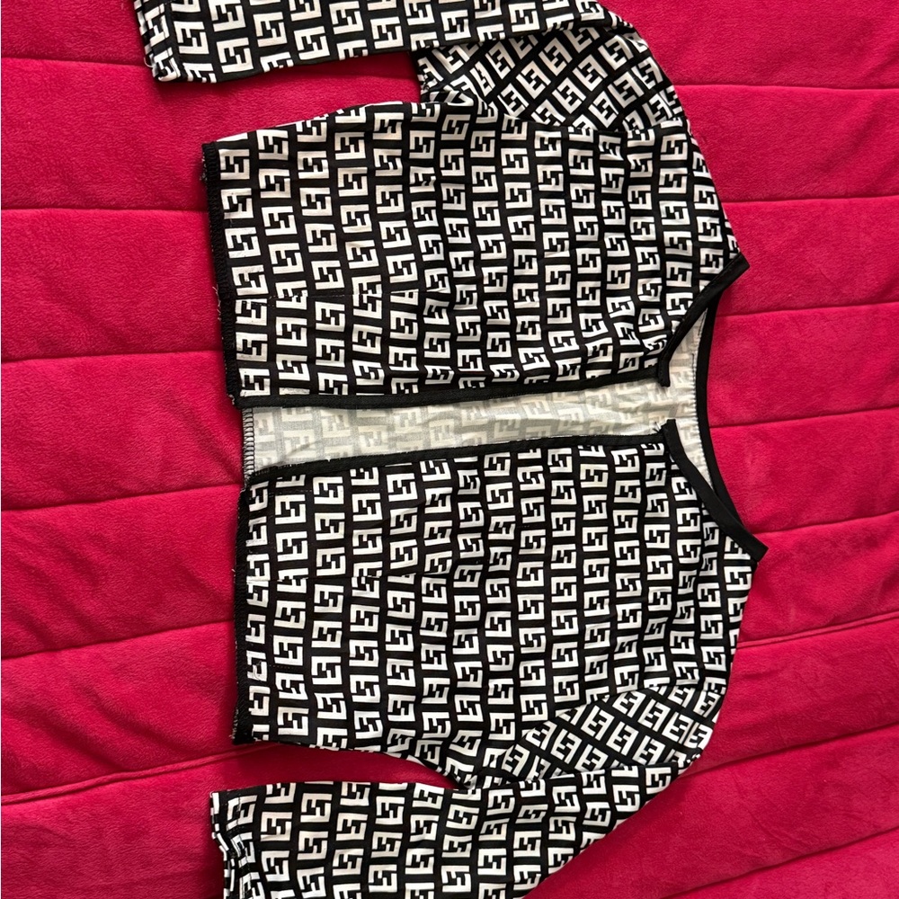 Black and White Patterned vest - image 1